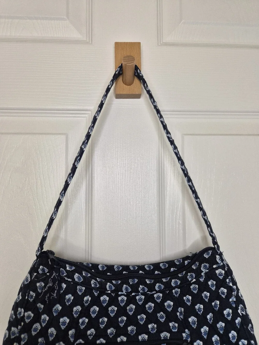 Vera Bradley Nantucket Navy Quilted Cotton Hobo Bag / Zip Top Shoulder Purse